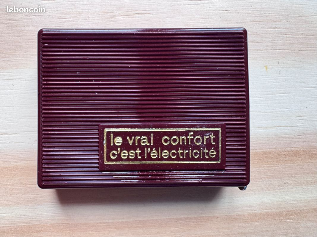Autocollant Publicitaire LABEL CONFORT TOTAL ÉLECTRIQUE EDF Année 70/80