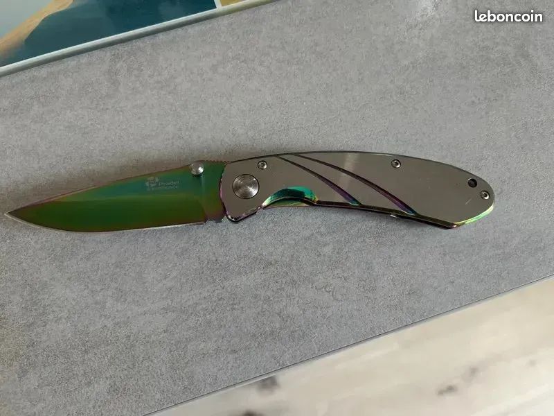 Couteau de poche pradel excellence titane multicolore (image 1)