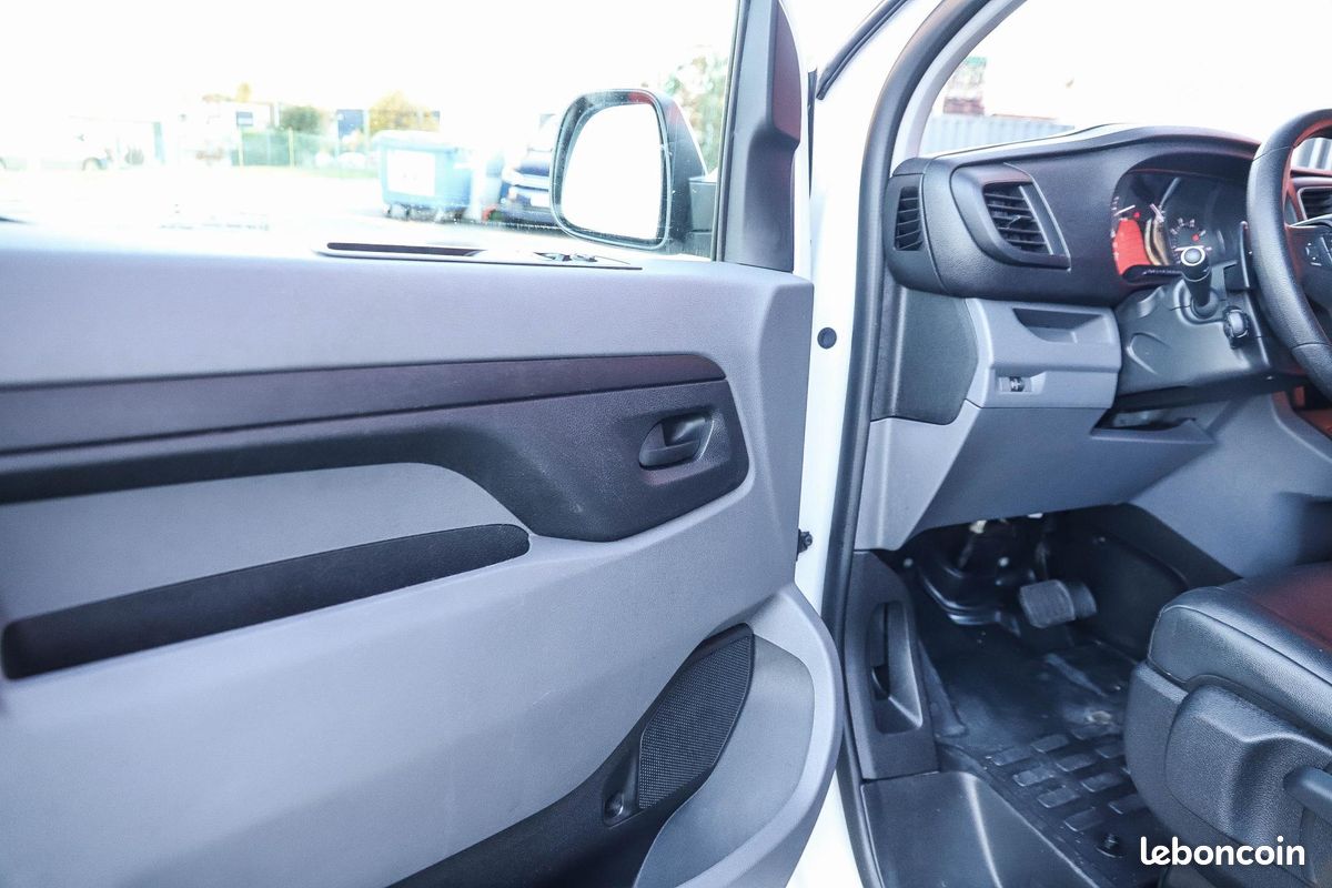 CITROEN JUMPY M 2.0 BlueHDi 180 EAT8 III FOURGON Driver CAMERA GPS (image 49)