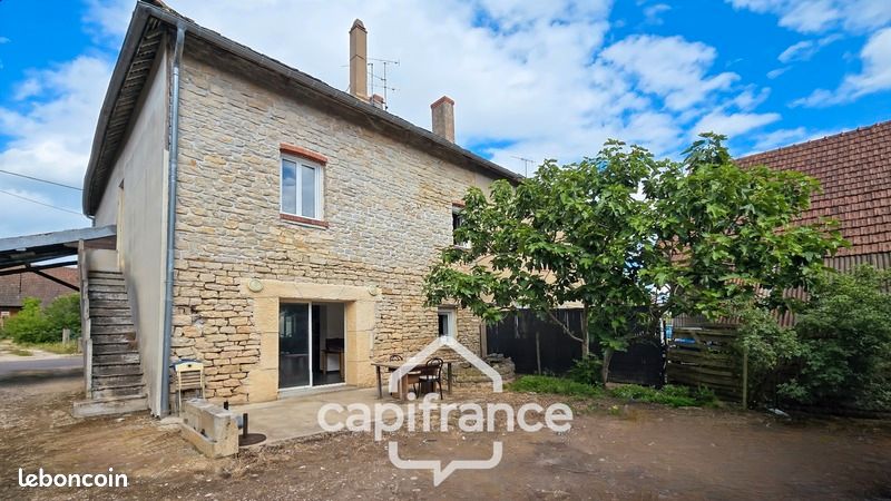 Maison 6 pièces 219 m² · à Épervans · 219 m² · 149 000 €