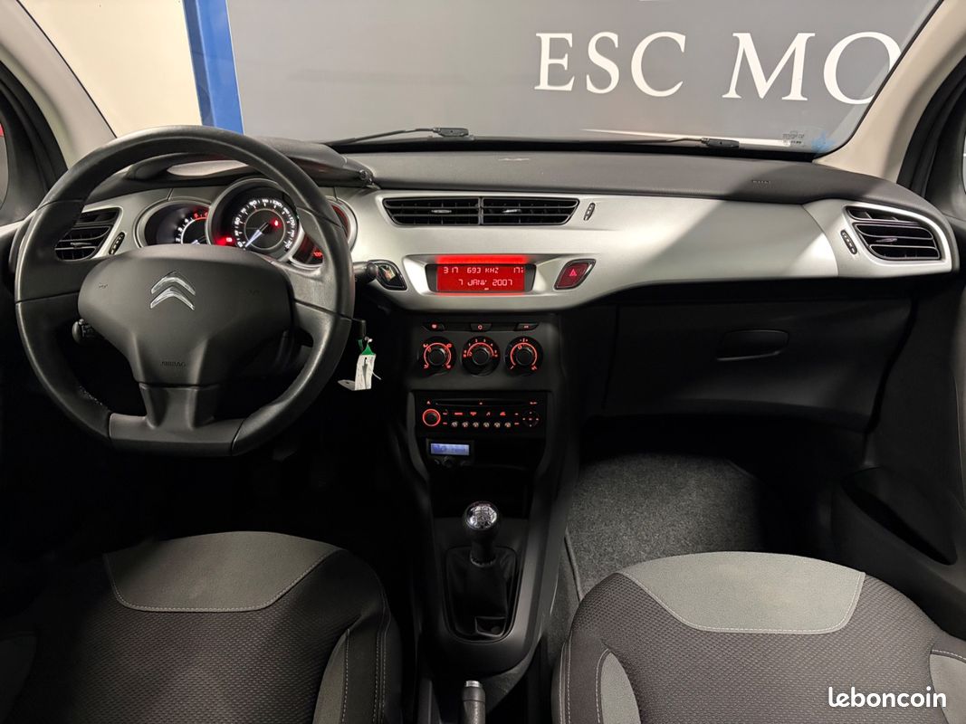 Citroën C3 1.6 HDi 92 Tendance confort (image 7)
