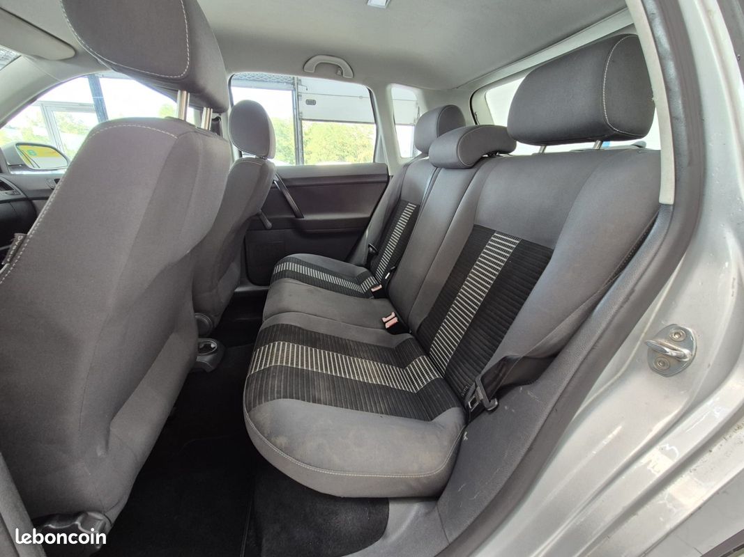 Volkswagen POLO IV Phase 2 1.4 TDi 68cv (image 9)