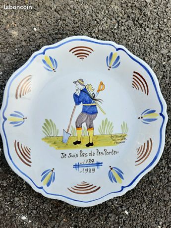 Quimper HB, paire assiettes faïence couple vers 1950