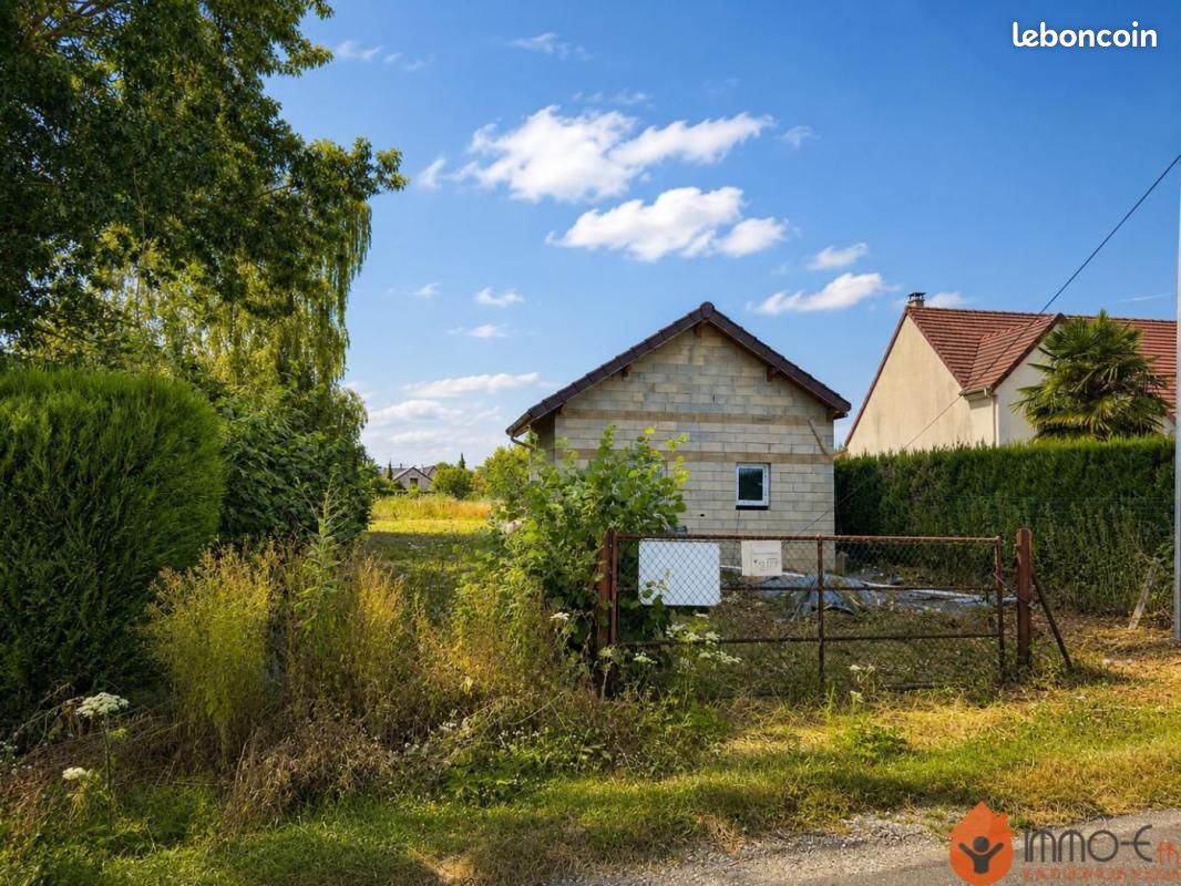Terrain 60 m² Guerard · à Guérard · 285 000 €