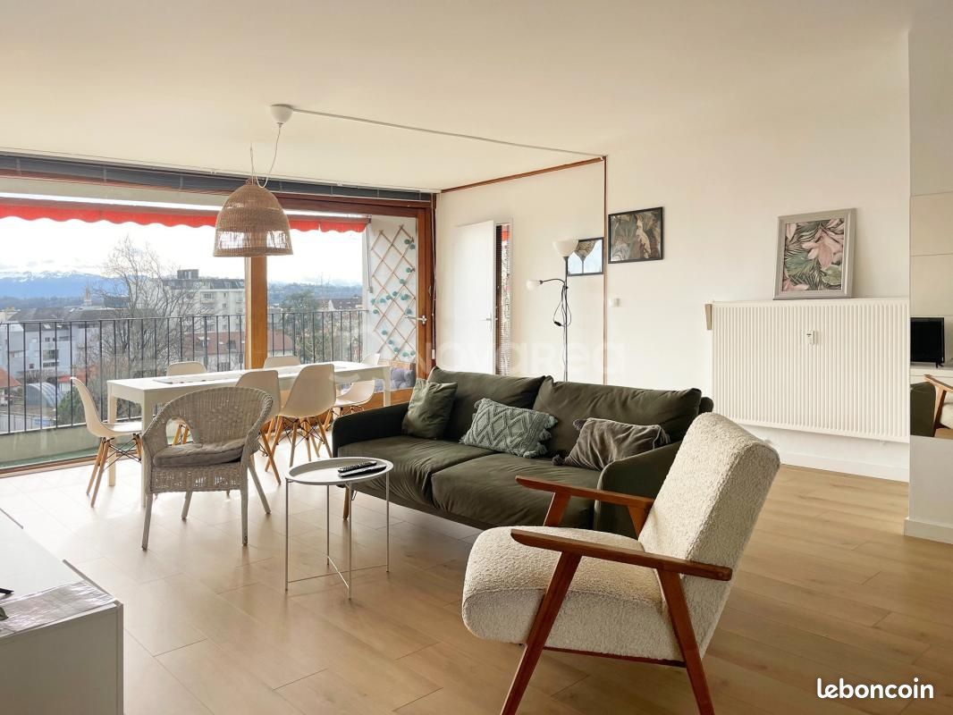 Appartement 5 pièces 111 m² · à Pau · 111 m² · 1 240 €/mois