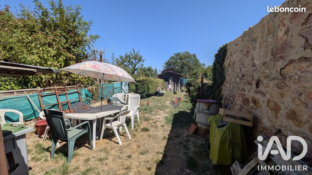 Maison 3 pièces 97 m² · à Saulzais-le-Potier · 97 m² · 54 000 €