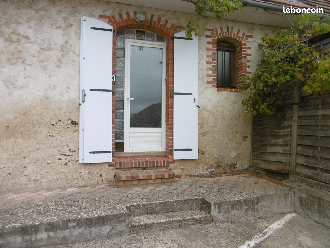 Appartement 2 pièces 29 m² · à Écommoy · 29 m² · 420 €/mois