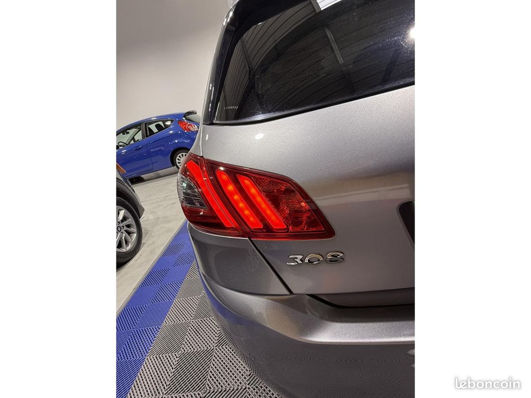 Peugeot 308 1.2 puretech 110 style start-stop (image 32)