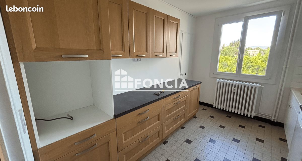 Appartement 4 pièces 72 m² · à Valence · 72 m² · 820 €