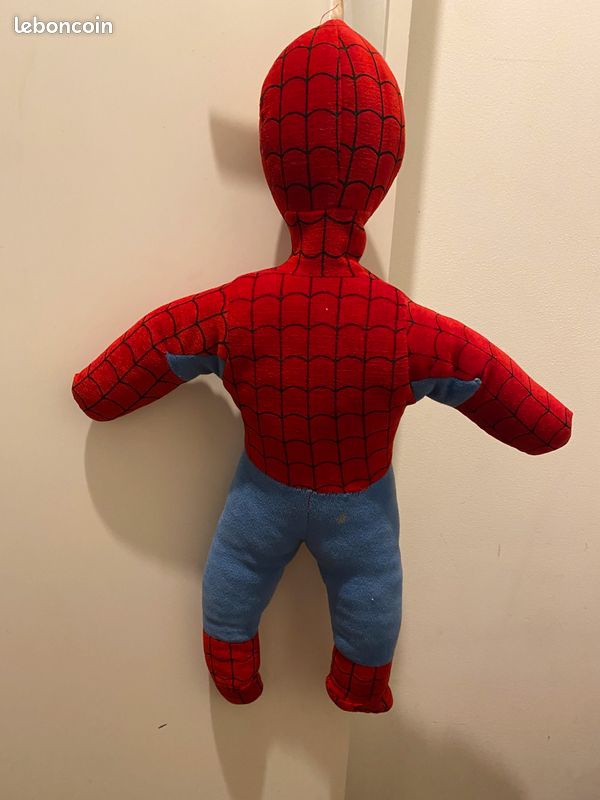 Peluche Spiderman (image 2)