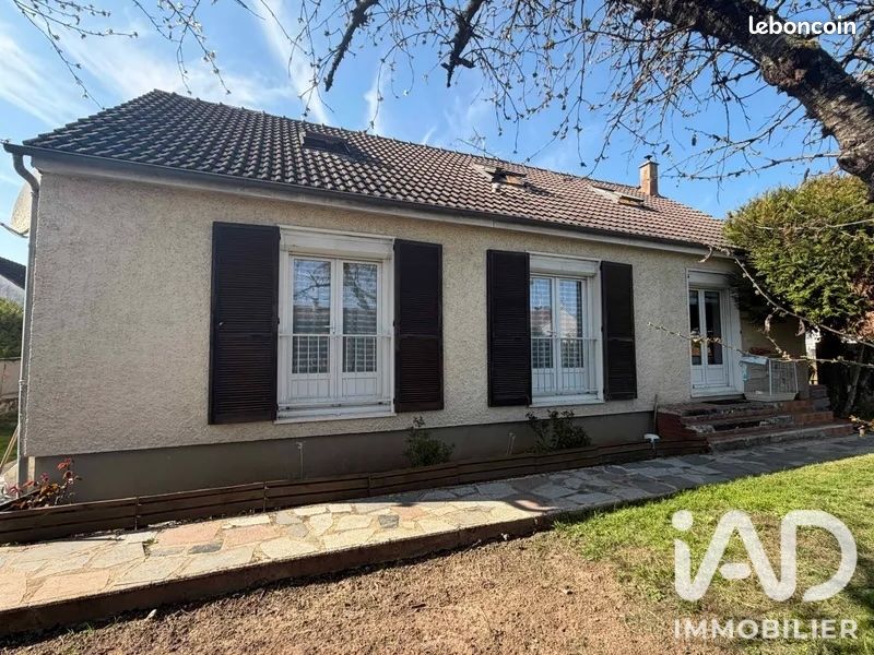 Maison 8 pièces 90 m² · à Château-Landon · 90 m² · 178 000 €
