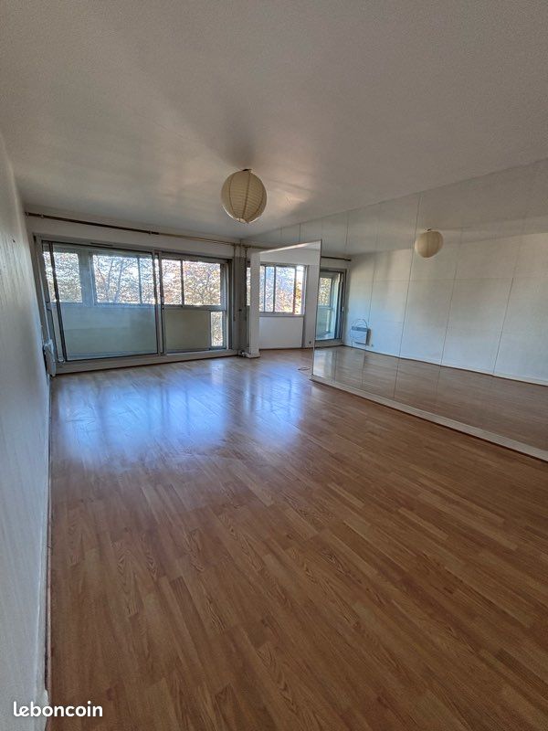 Appartement 3 pièces 105 m² · à Le Mans · 105 m² · 910 €/mois