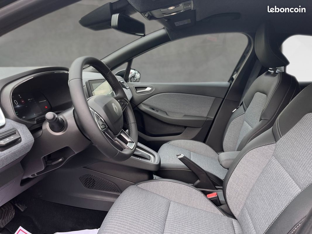 RENAULT Clio V X.TRONIC TCE90 TECHNO (image 11)