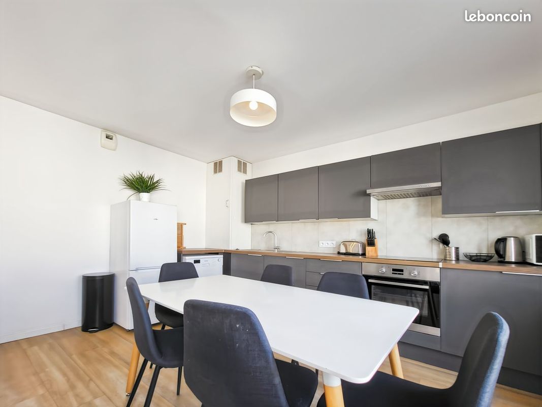 Appartement 5 pièces 81 m² · à Bordeaux · 81 m² · 1 700 €