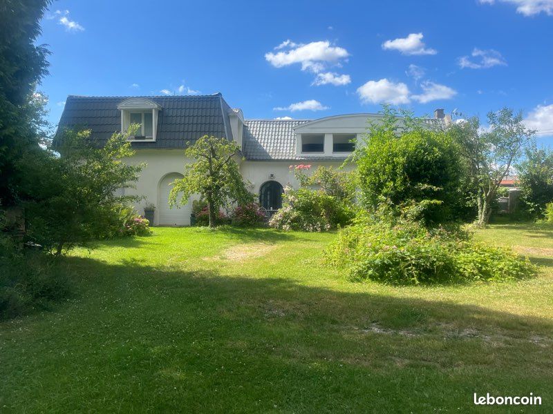 Maison 3 pièces 180 m² · à Harponville · 180 m² · 250 000 €
