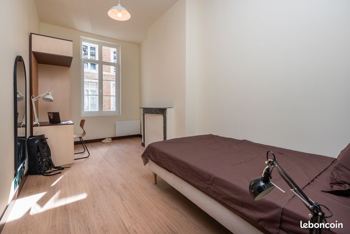 Cathédrale: Chambre Stage / Etudiant