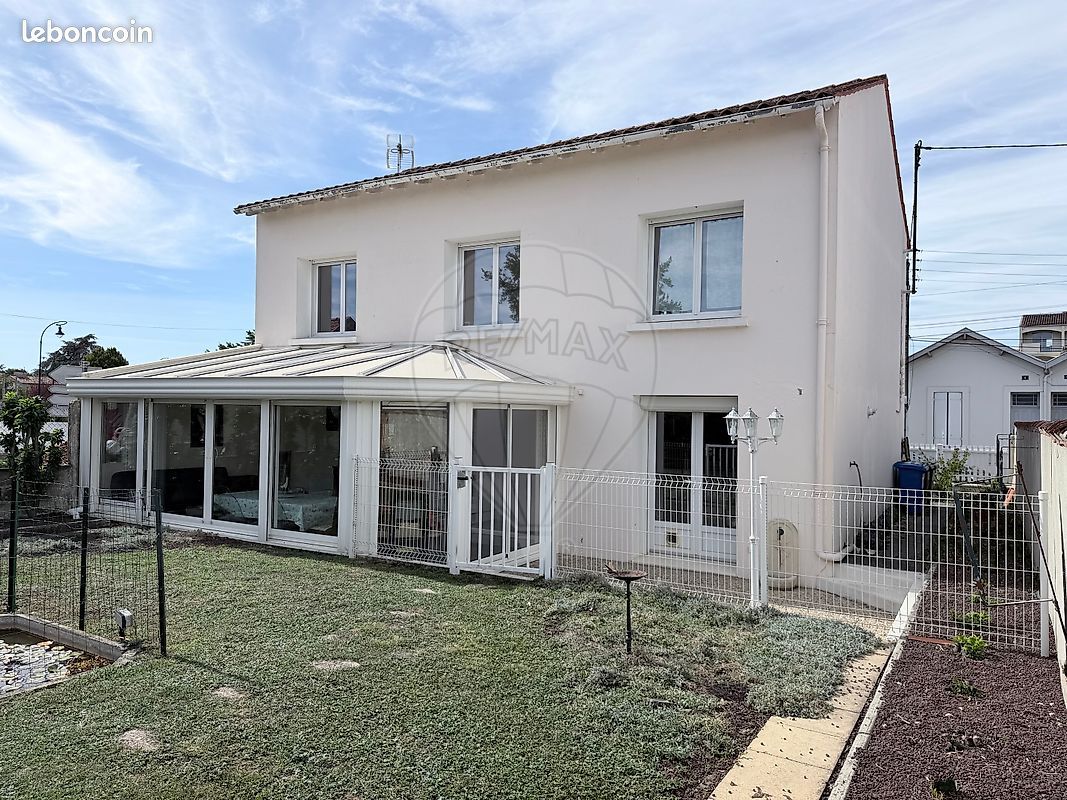 Maison 4 pièces 135 m² · à Saintes · 135 m² · 255 000 €