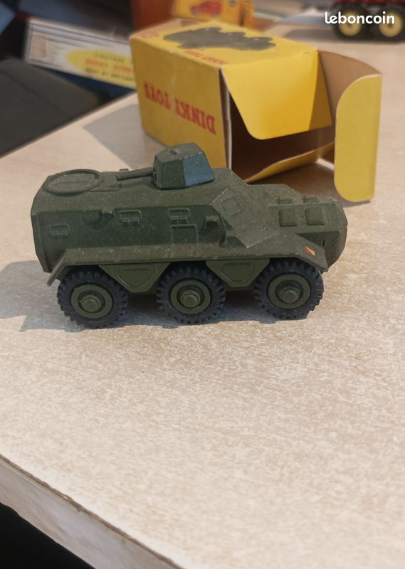 Dinky Toys Armoured Personnel Transporteur 676 W / Boîte Diecast Angleterre