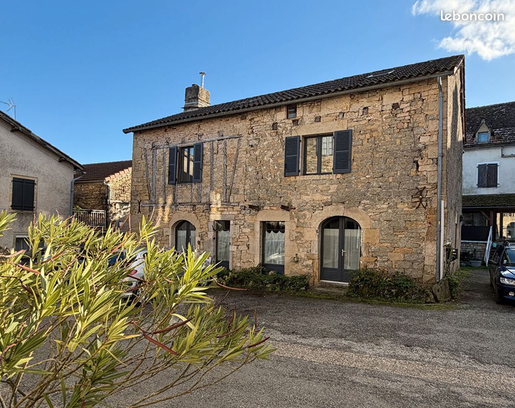 Maison 4 pièces 157 m² · à Caylus · 157 m² · 129 000 €