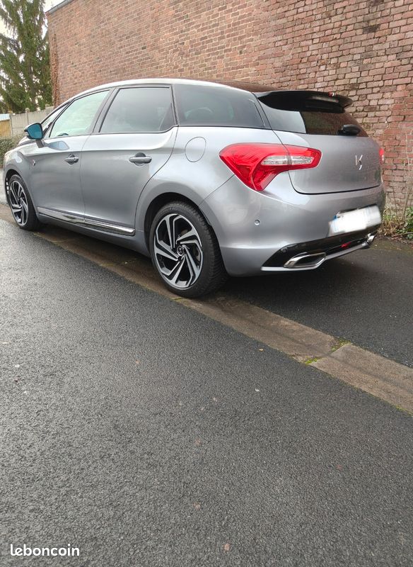 Ds5 performance line excellent état - Voitures