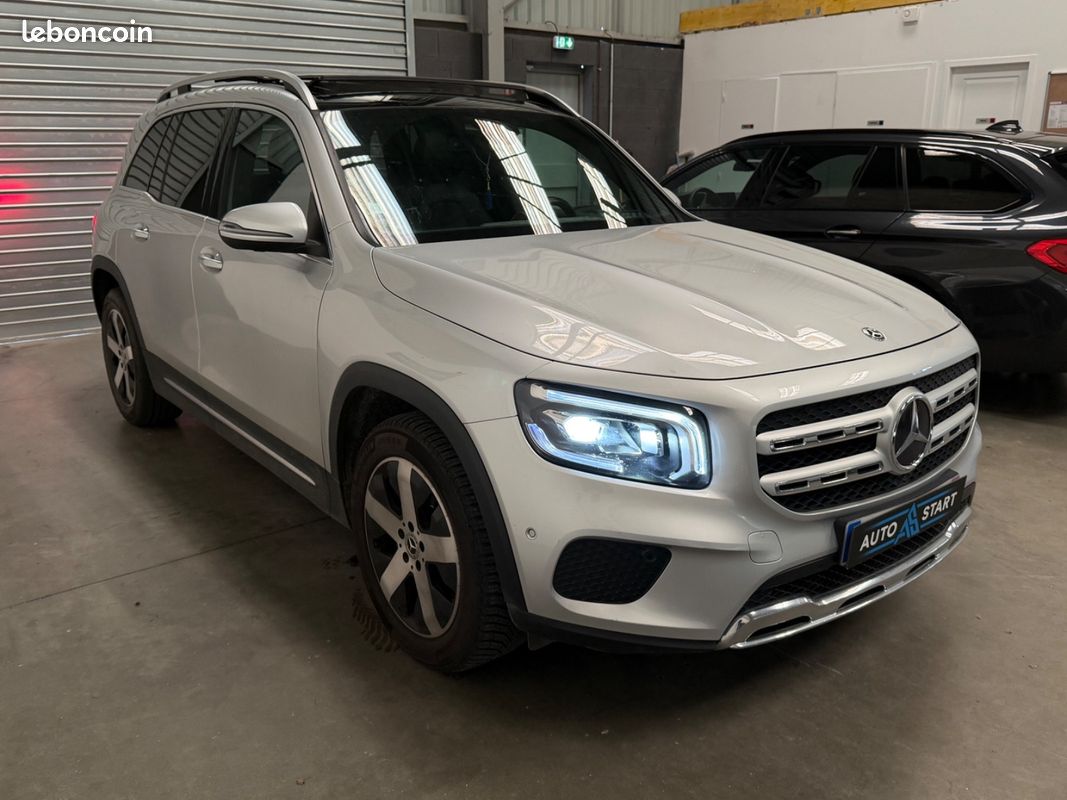 Mercedes GLB 200 d 8DCT / TOIT OUVRANT PANO / SIEGES CHAUFFANTS AV / GRAND ECRAN / CAMERA RECUL / 7 PLACES (image 7)