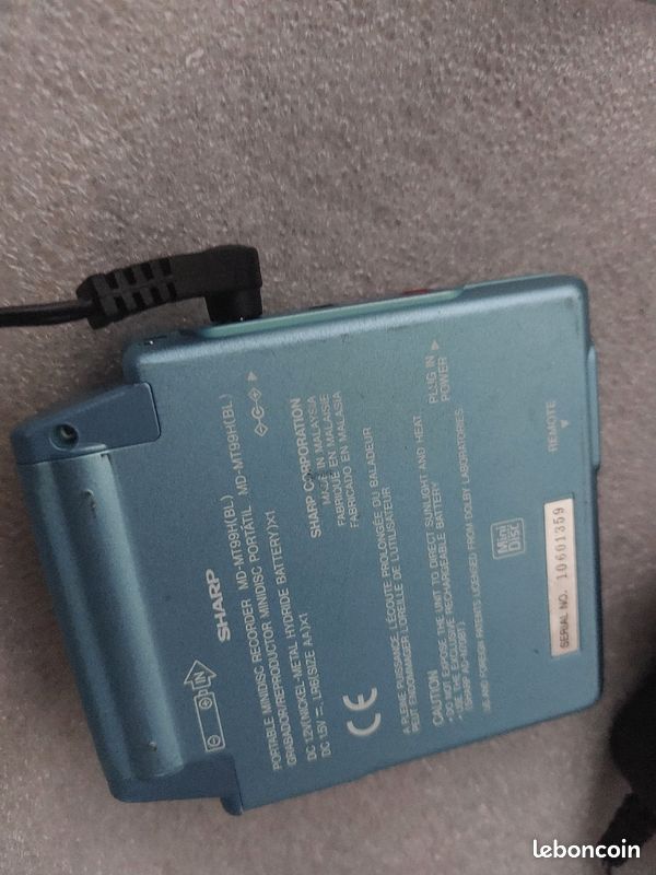 SHARP MD MT90H Portable MiniDisc Recorder (image 2)