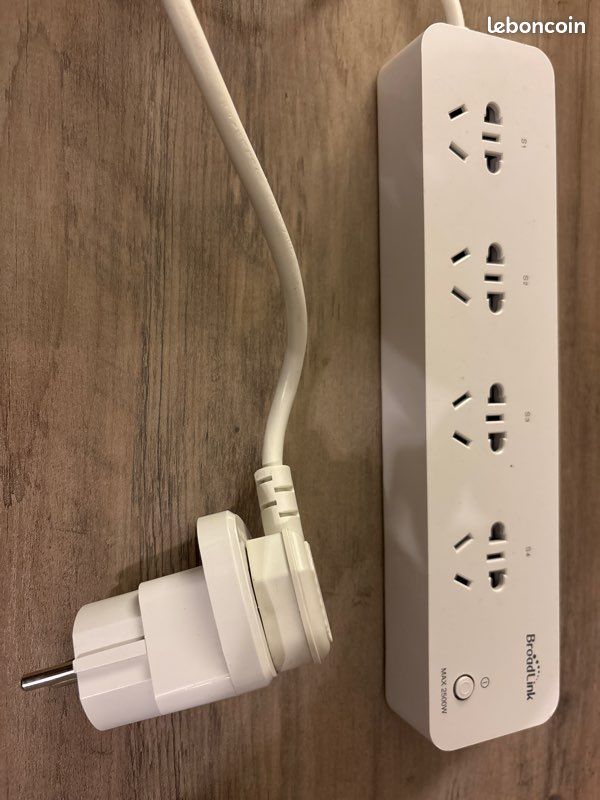 Multiprise broadlink wifi domotique (image 1)