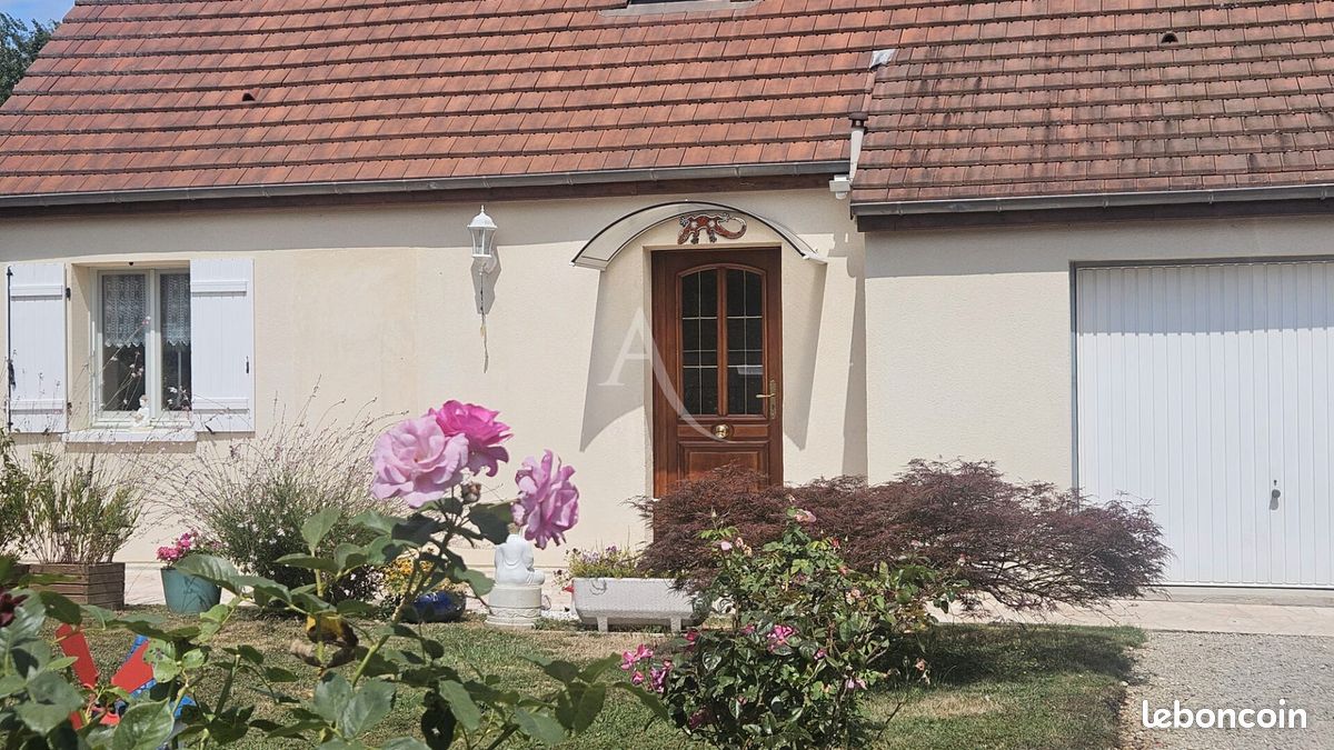Maison 5 pièces 121 m² · à Soissons · 121 m² · 243 000 €