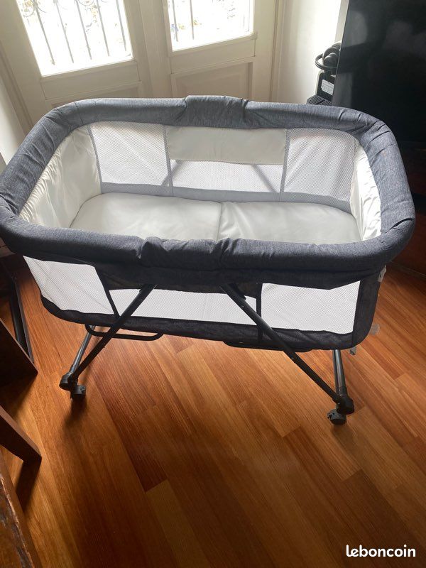 Lit Bebe avec Matelas et Roues (image 3)