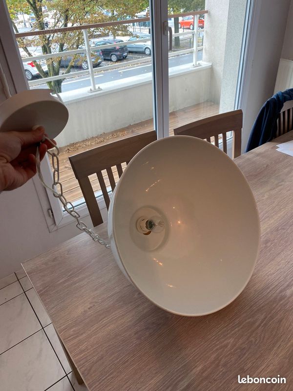 Lampe industrielle (image 1)