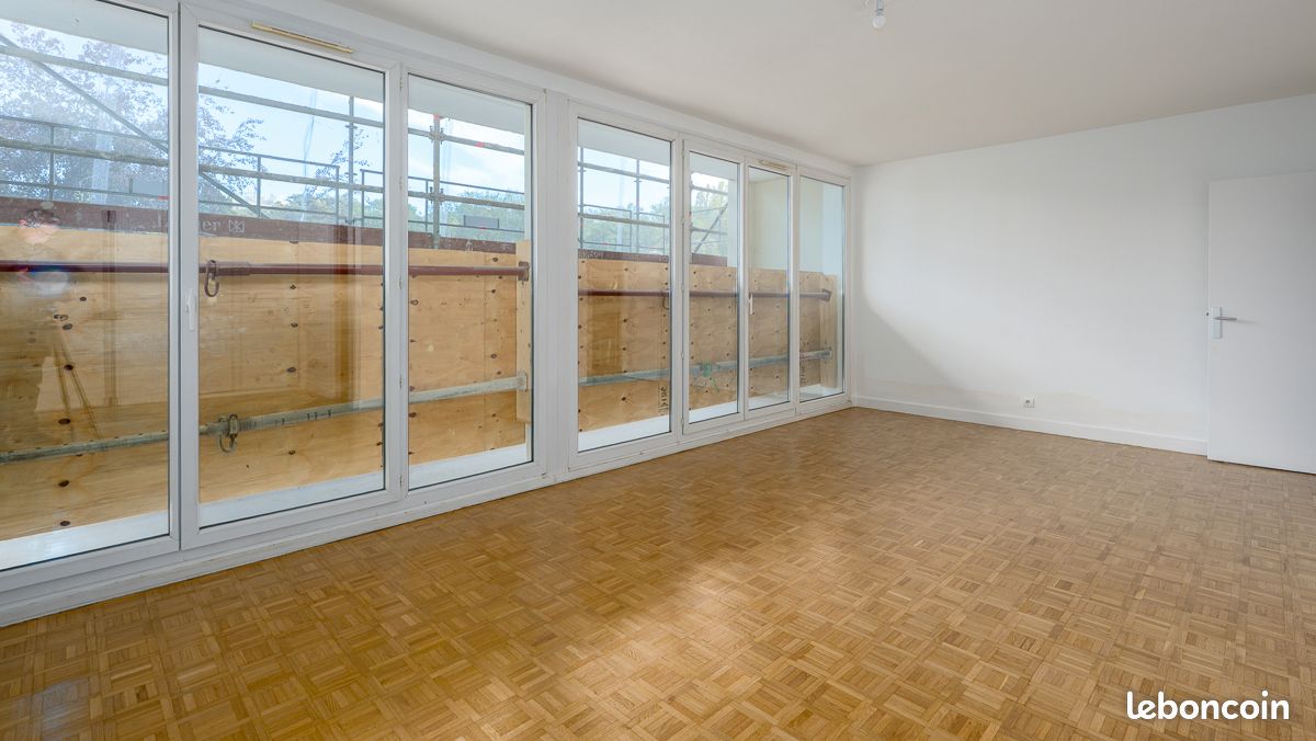 Appartement 3 pièces 75 m² · à Ville-d'Avray · 75 m² · 1 647 €/mois