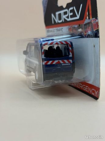 Coffret Norev 1/43 Gendarmerie Autoroute - Renault Trafic Nevada - DV6869 - Neuf