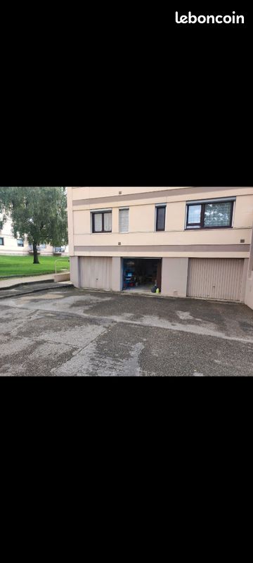 Garage (image 1)