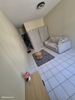 Appartement 1 pièce 27 m² · à Bordeaux · 27 m² · 680 €