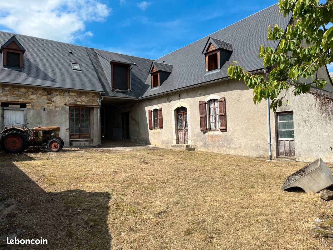 Maison 4 pièces 250 m² · à Cieutat · 250 m² · 160 000 €