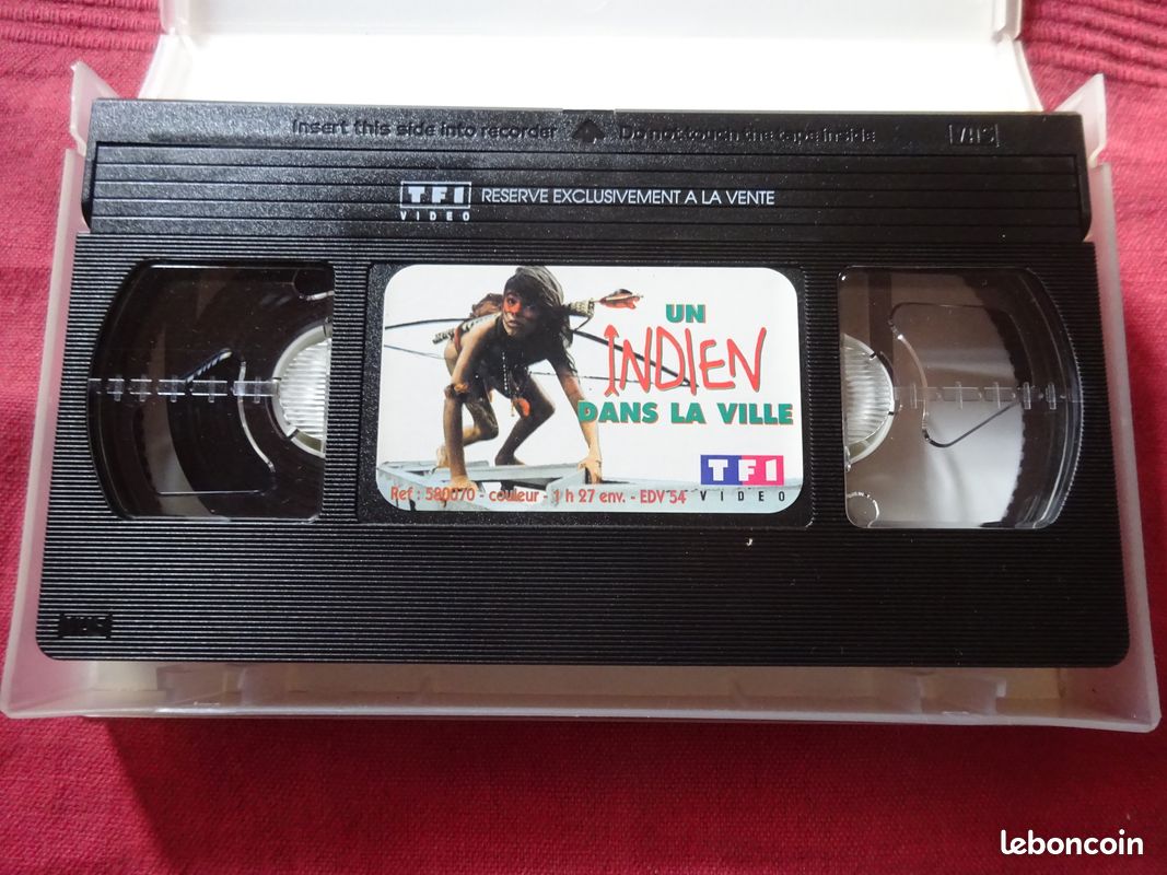 Lot de 11 cassettes VHS vidéo (image 11)