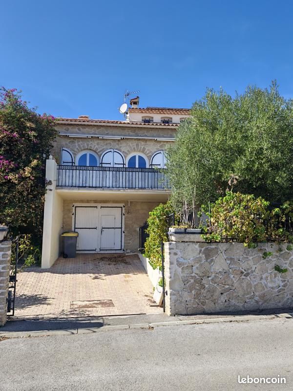 Maison 9 pièces 227 m² · à Frontignan · 227 m² · 659 000 €
