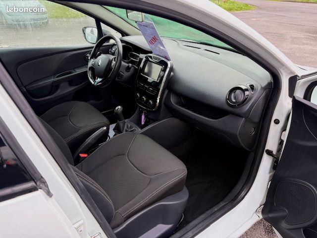 Renault clio iv (image 4)