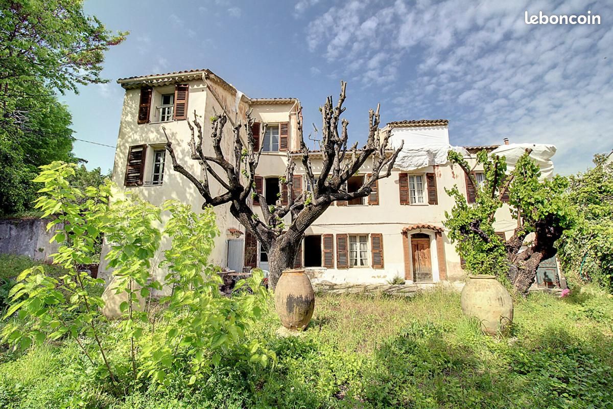 Maison 10 pièces 202 m² · à Draguignan · 202 m² · 320 000 €