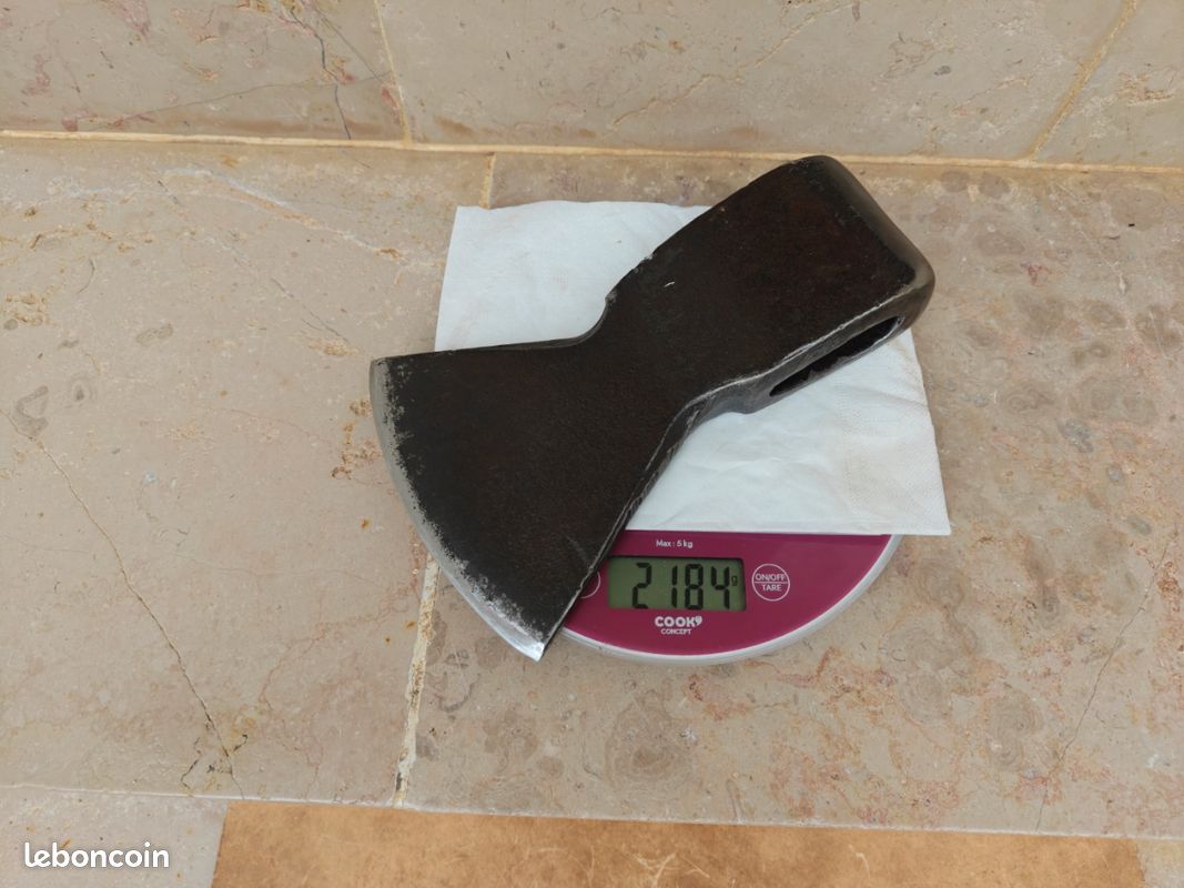 Hache forgée estampillée (2,2kg) (image 16)