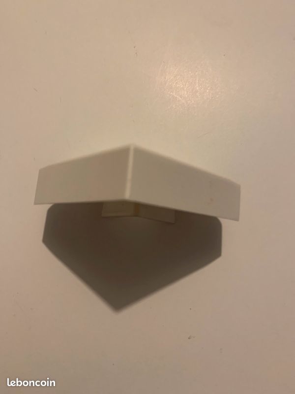 3 Angles plat blanc 16x30 ATHEA HAGER (image 4)