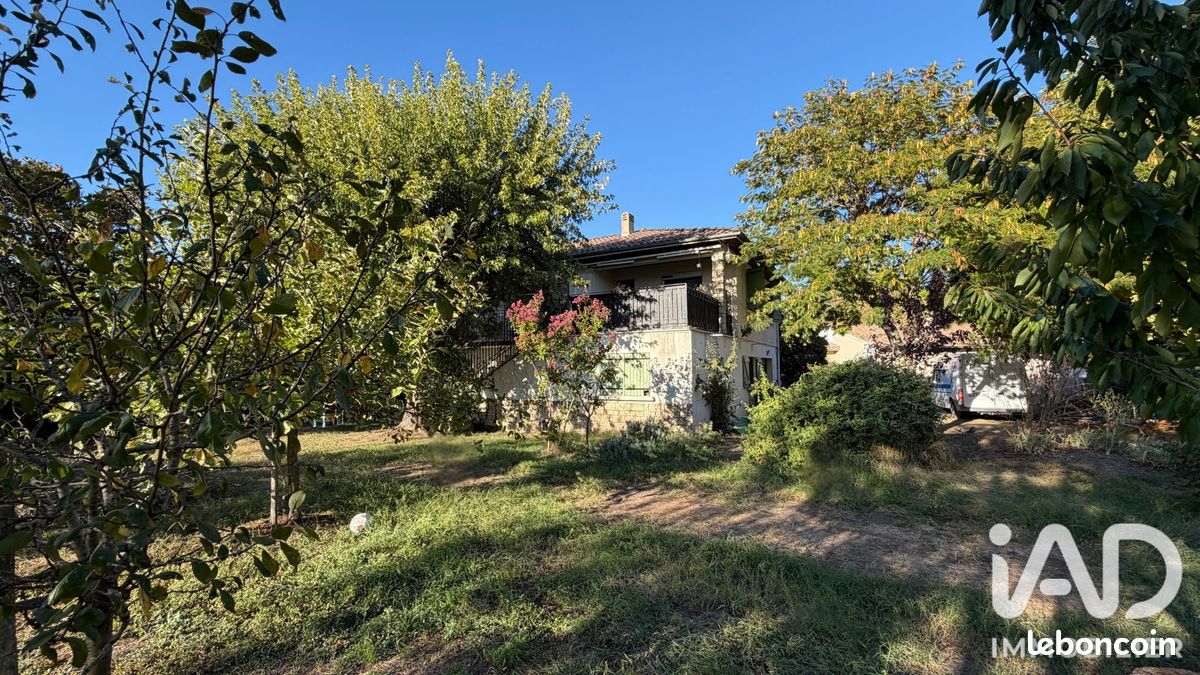 Maison 5 pièces 115 m² · à Ambarès-Et-Lagrave · 115 m² · 304 000 €
