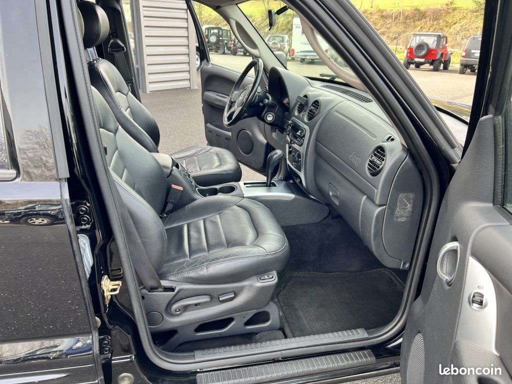 Cherokee KJ 3.7 L V6 211 CV BVA Limited 121 400 km d'origine (image 4)