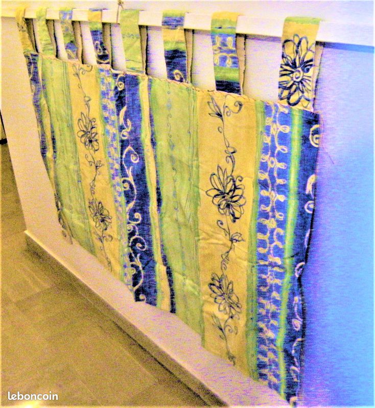 Tête de lit protectrice en tissu lavable (image 1)