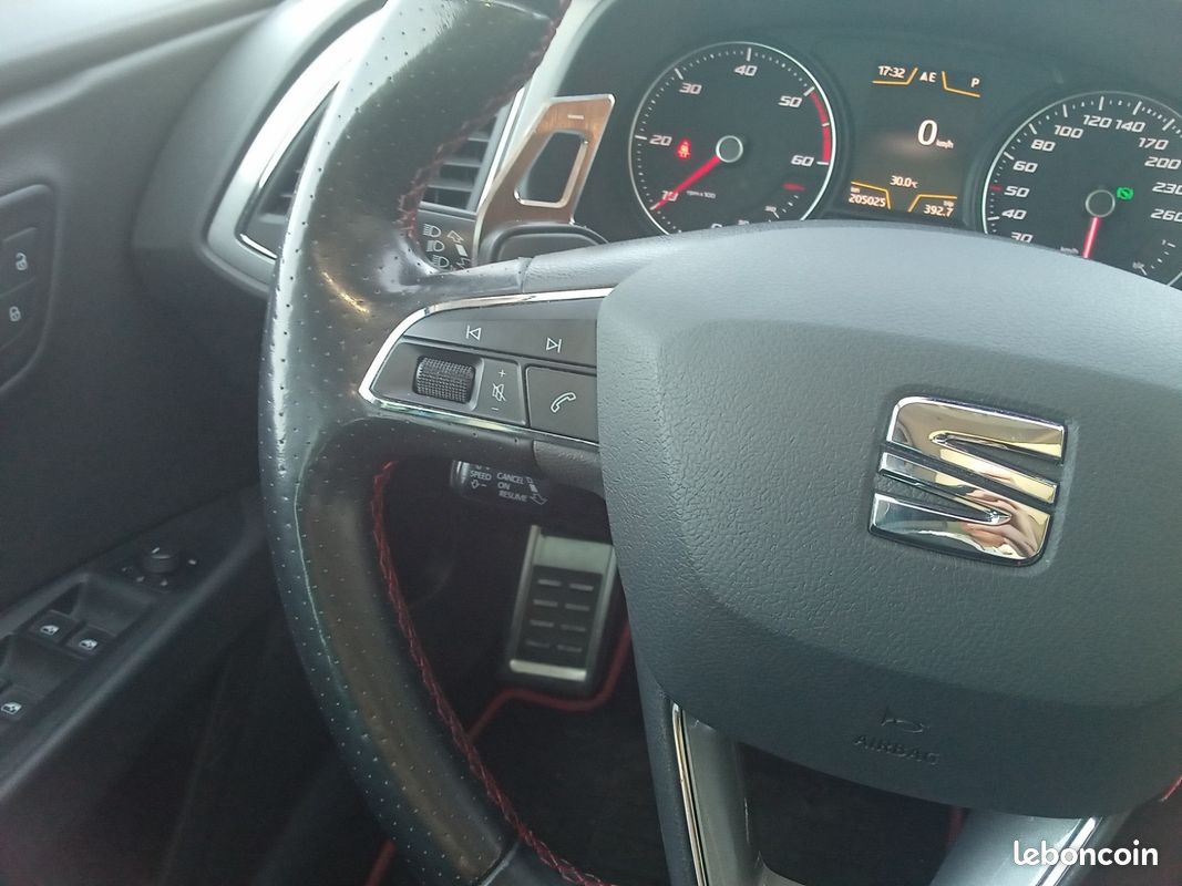 SEAT LEON 2.0 TDI 150 Start/Stop DSG6 FR / VENTE DESTINÉE UNIQUEMENT A PROFESSIONNEL DE L'AUTOMOBILE (image 29)