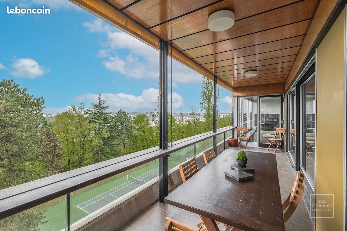 Appartement 6 pièces 249 m² · à Saint-Didier-au-Mont-d'Or · 249 m² · 3 595 €