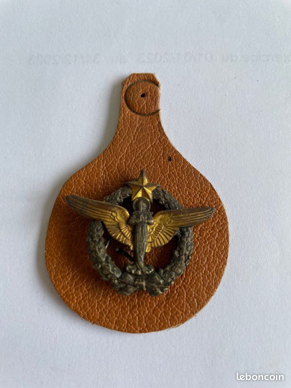 Insigne Badge Athlétisme Boudry 1935 – Neuchâtel Suisse, Pin Sport Vintage En Aluminium