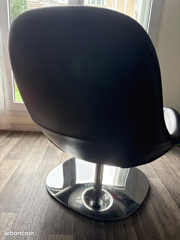 Fauteuil Egg / Tirup en cuir par Carl Öjerstam pour Ikea vintage 2007