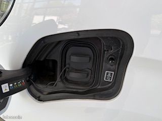 48500 Euros HT - E SCUDO électrique version plancher cabine avec cellule isotherme (image 3)