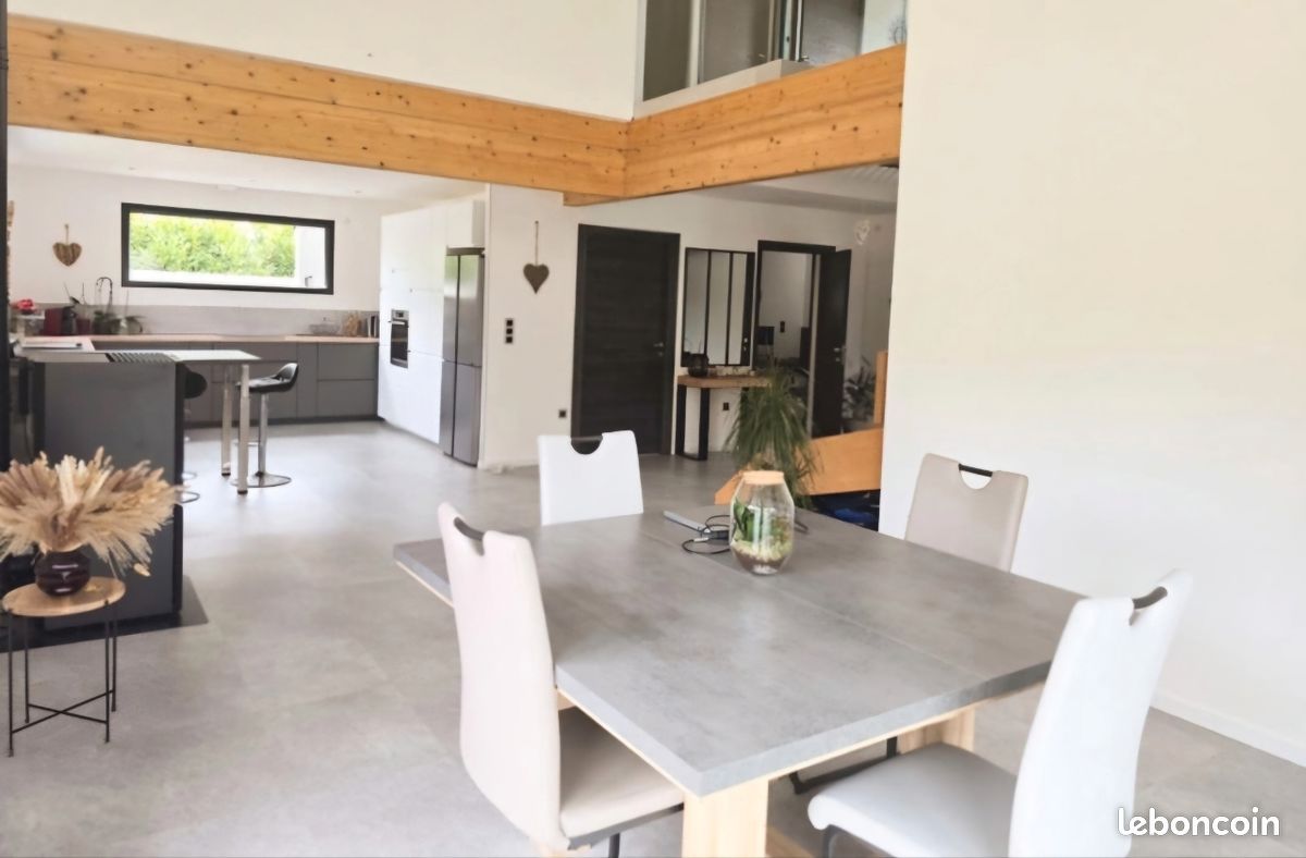Maison 4 pièces 149 m² · à Bavans · 149 m² · 379 000 €